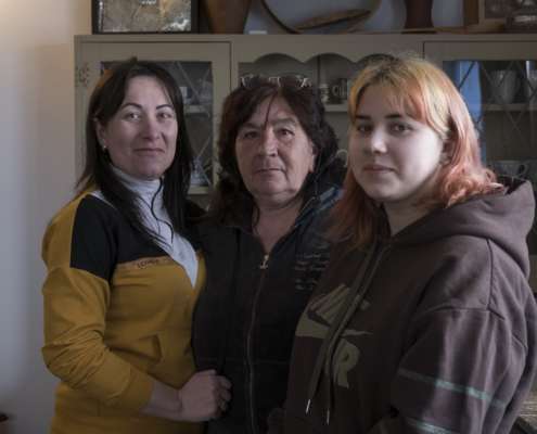 El éxodo de tres generaciones de mujeres