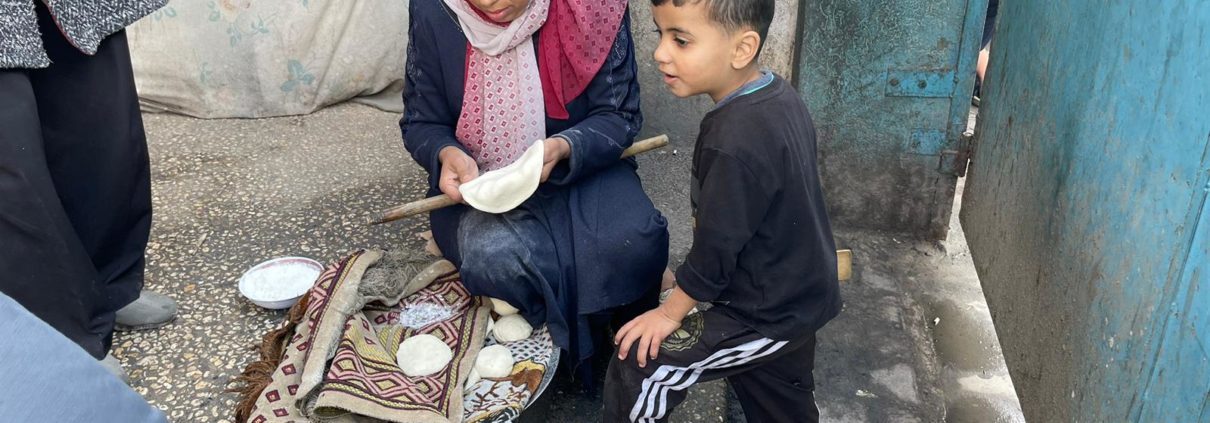 Mujeres en Gaza abandonadas