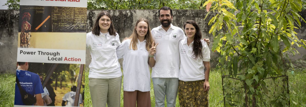 generaciones de voluntarias