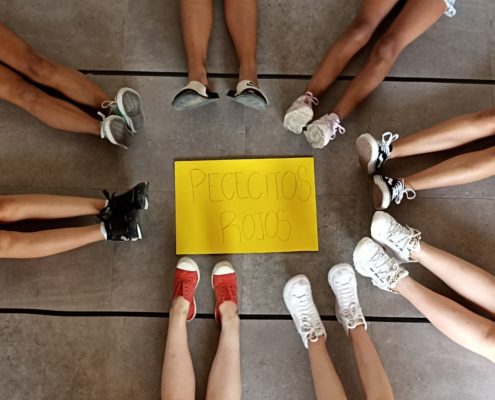 jovenes se mojan por guatemala